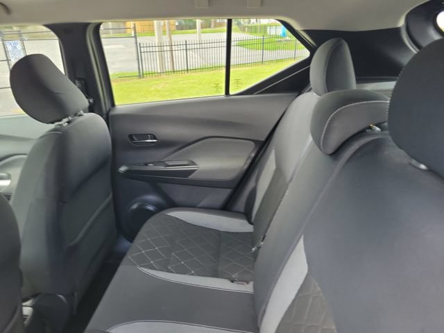 Used 2019 Nissan Kicks SV FWD image 12