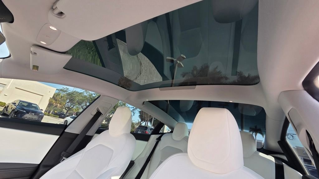 Used 2025 Tesla Model 3 Long Range RWD image 16