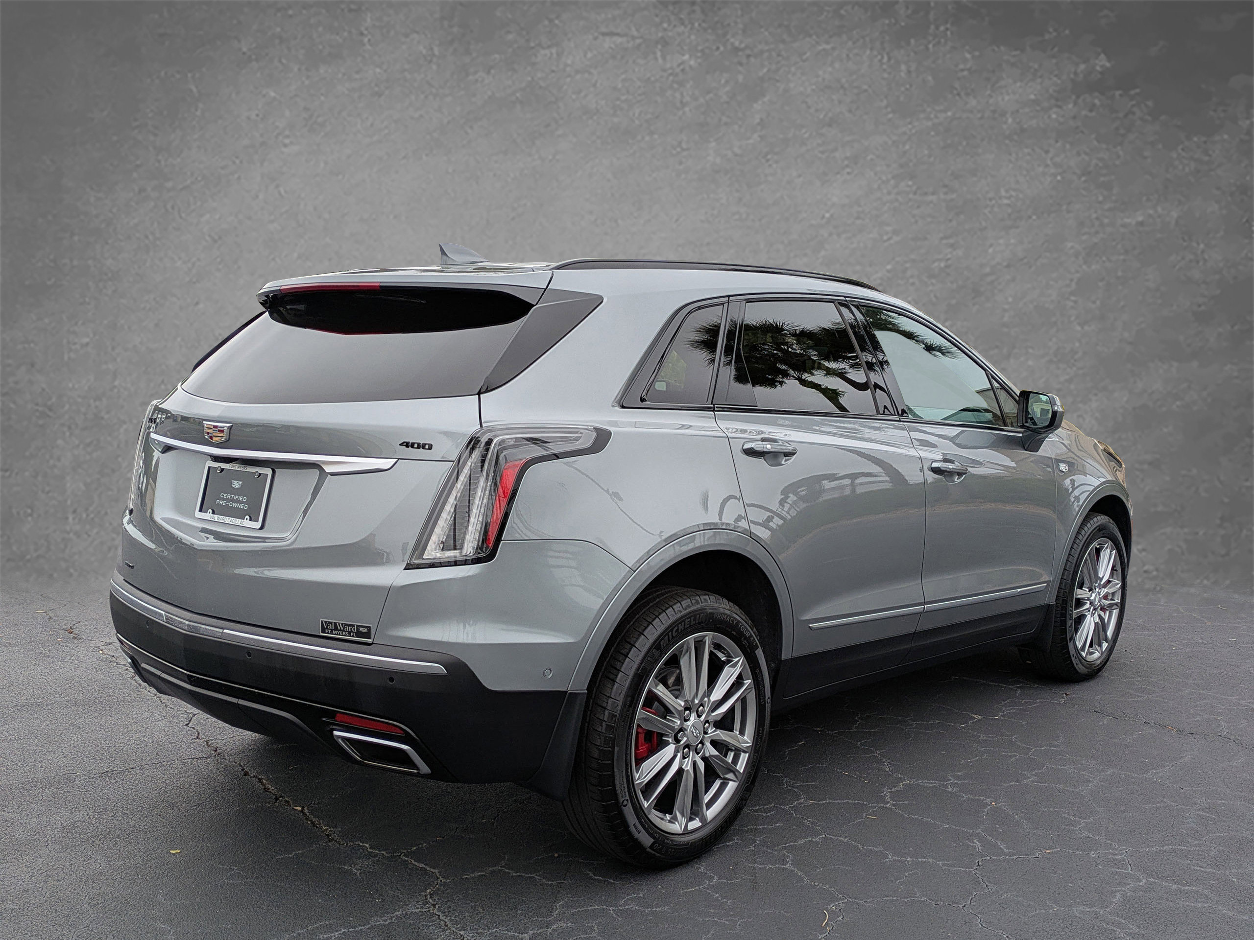 Certified 2023 Cadillac XT5 Sportv w/ Technology Package image 6