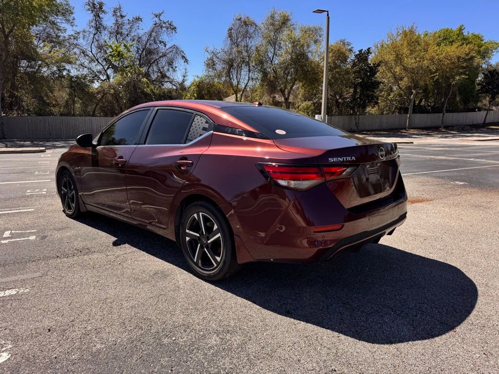 Used 2024 Nissan Sentra SV image 5