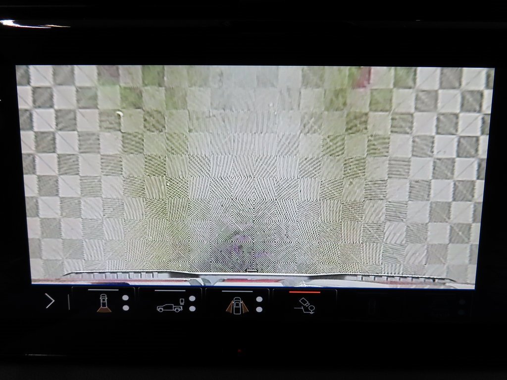 Used 2024 GMC Sierra 1500 AT4 w/ Technology Package image 21