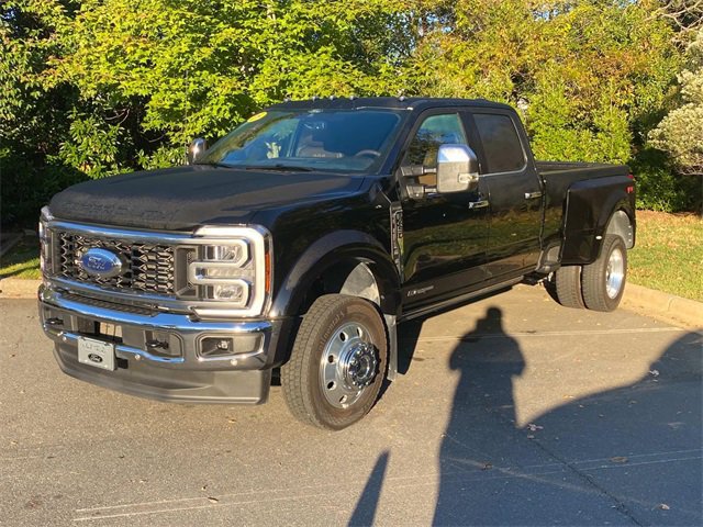 Used 2025 Ford F450 King Ranch w/ Chrome Package image 3