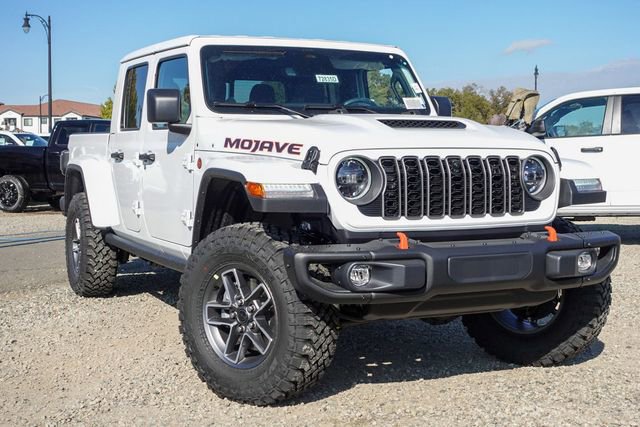 New 2026 Jeep Gladiator Mojave image 2