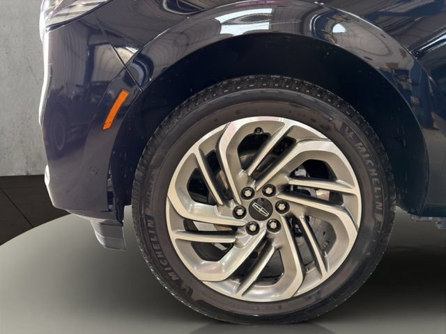 Used 2025 Lincoln Navigator L Reserve AWD/4WD image 17