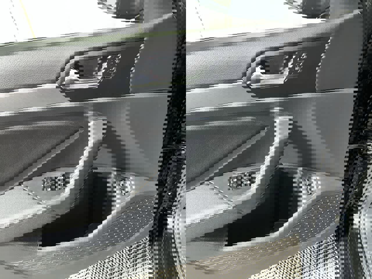 Used 2024 Volkswagen Jetta SE image 13