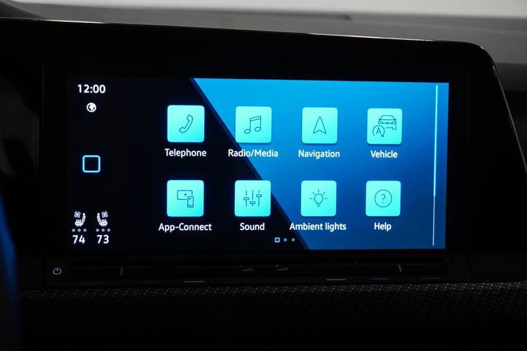 Used 2024 Volkswagen Golf R image 25