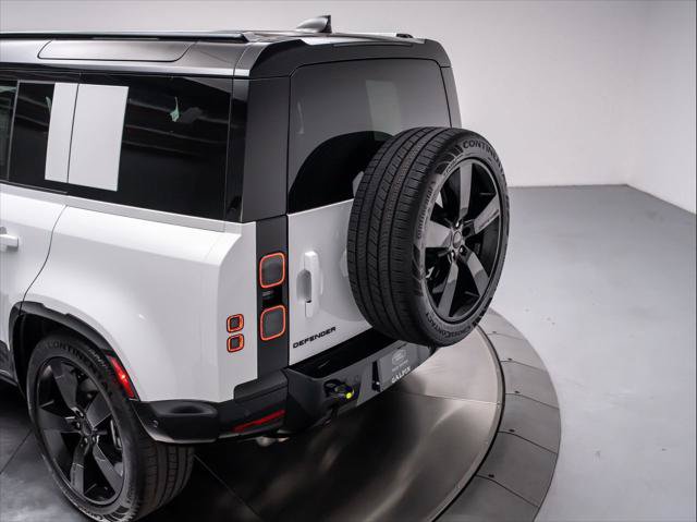 New 2026 Land Rover Defender 110 X-Dynamic SE AWD/4WD image 31