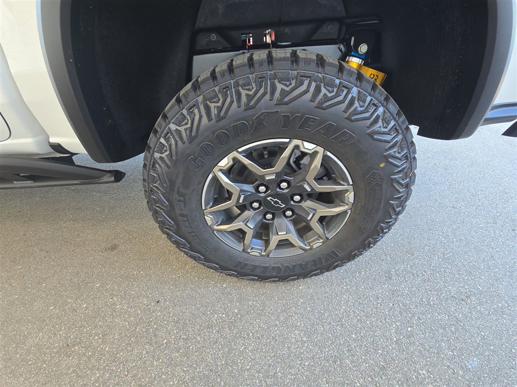 New 2026 Chevrolet Colorado ZR2 image 32