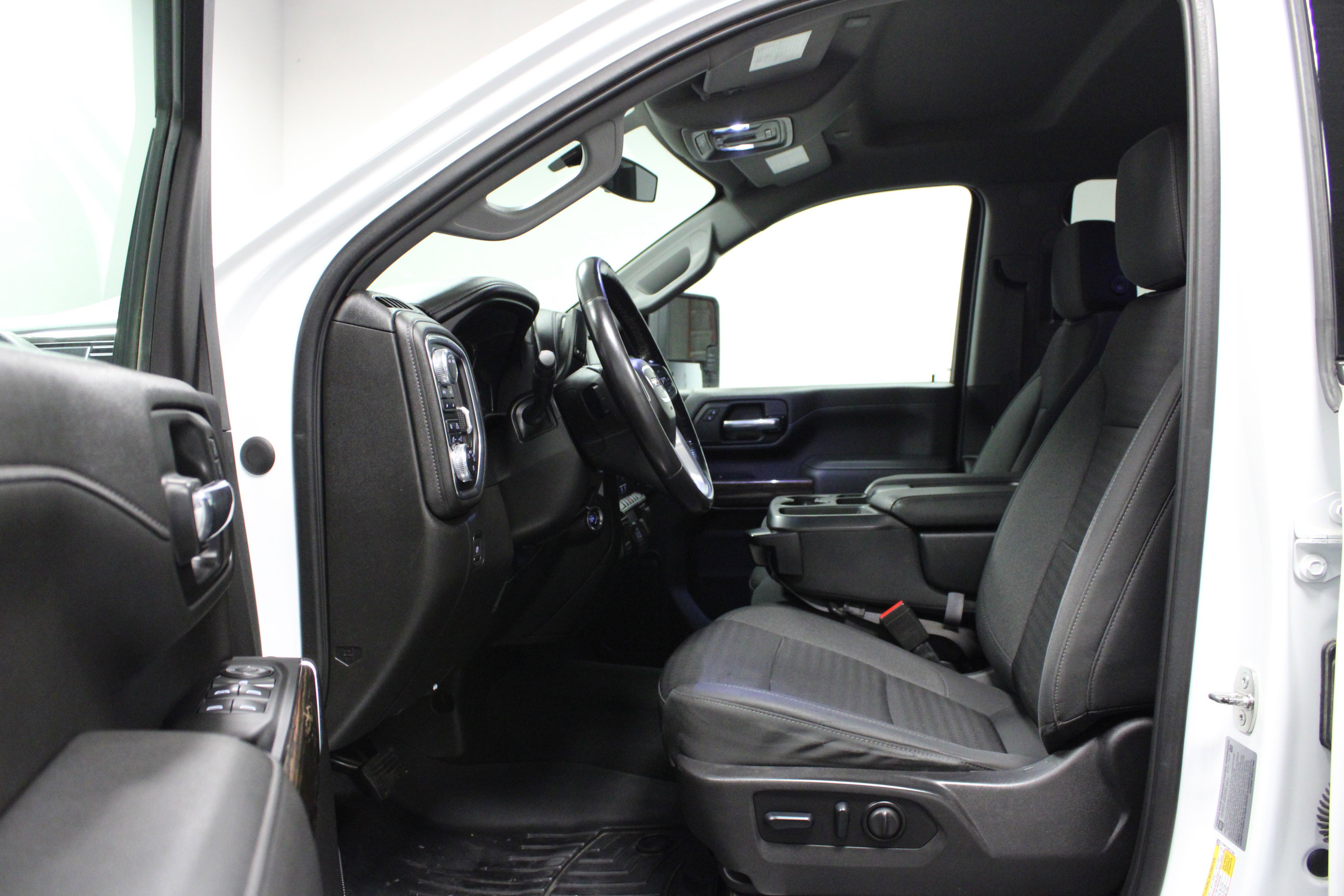 Used 2022 GMC Sierra 2500 SLE w/ SLE Value Package; image 12