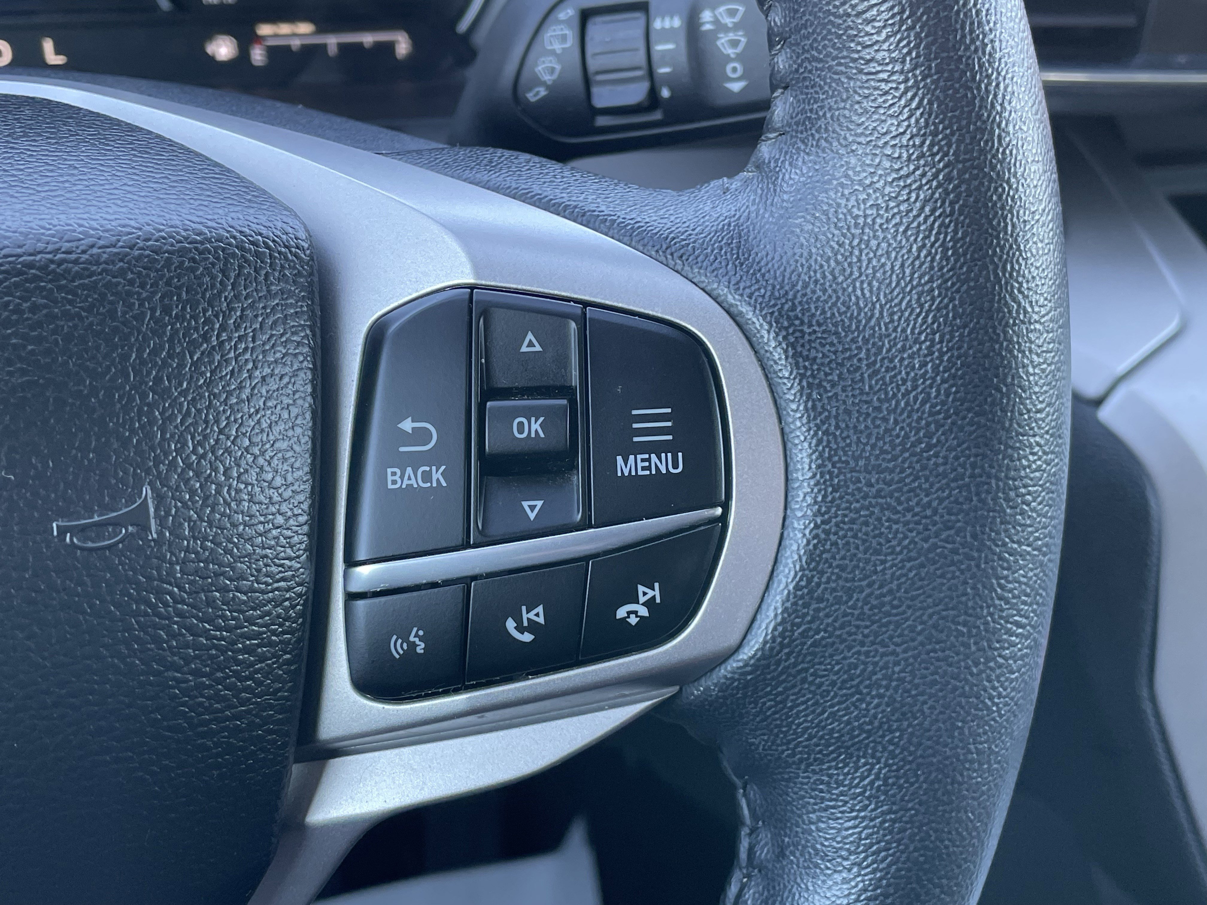 Used 2023 Ford Explorer XLT w/ Equipment Group 202A image 20