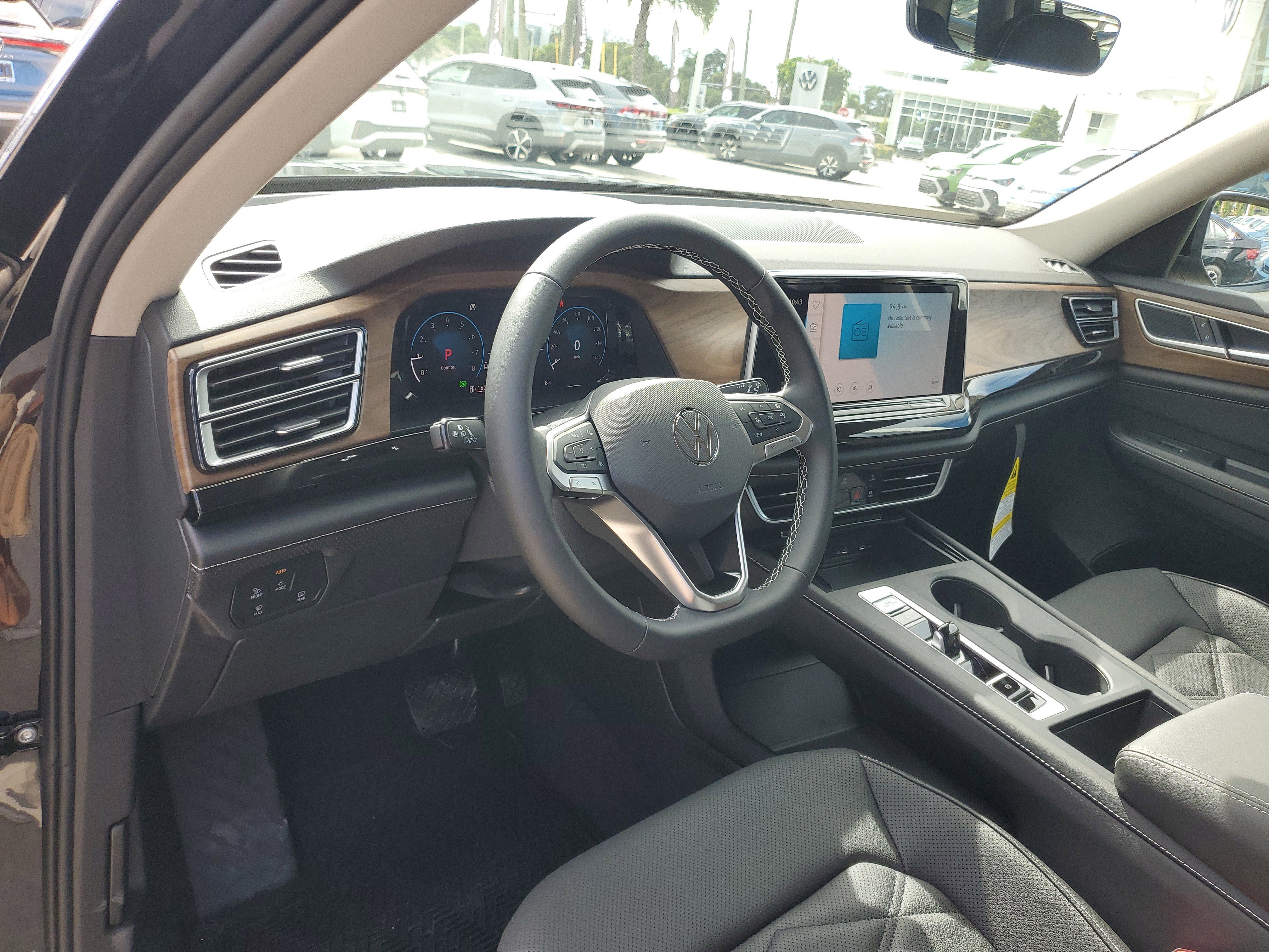 New 2026 Volkswagen Atlas SE image 17
