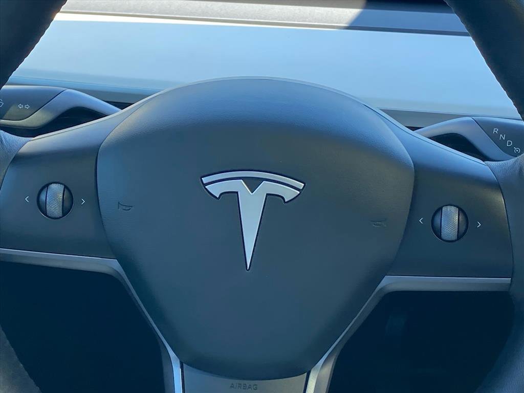 Used 2021 Tesla Model Y Long Range image 8