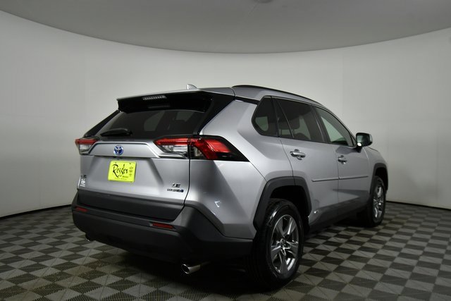 Used 2023 Toyota RAV4 LE image 11