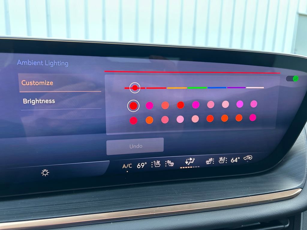 Certified 2025 Buick Envision Avenir image 33