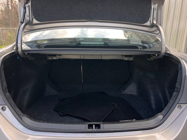 Used 2015 Toyota Corolla LE image 26