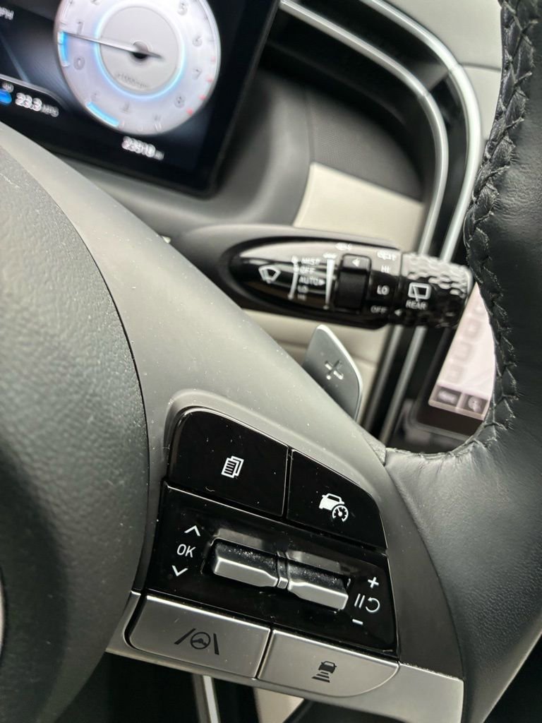 Used 2023 Hyundai Tucson Limited w/ Cargo Package image 28