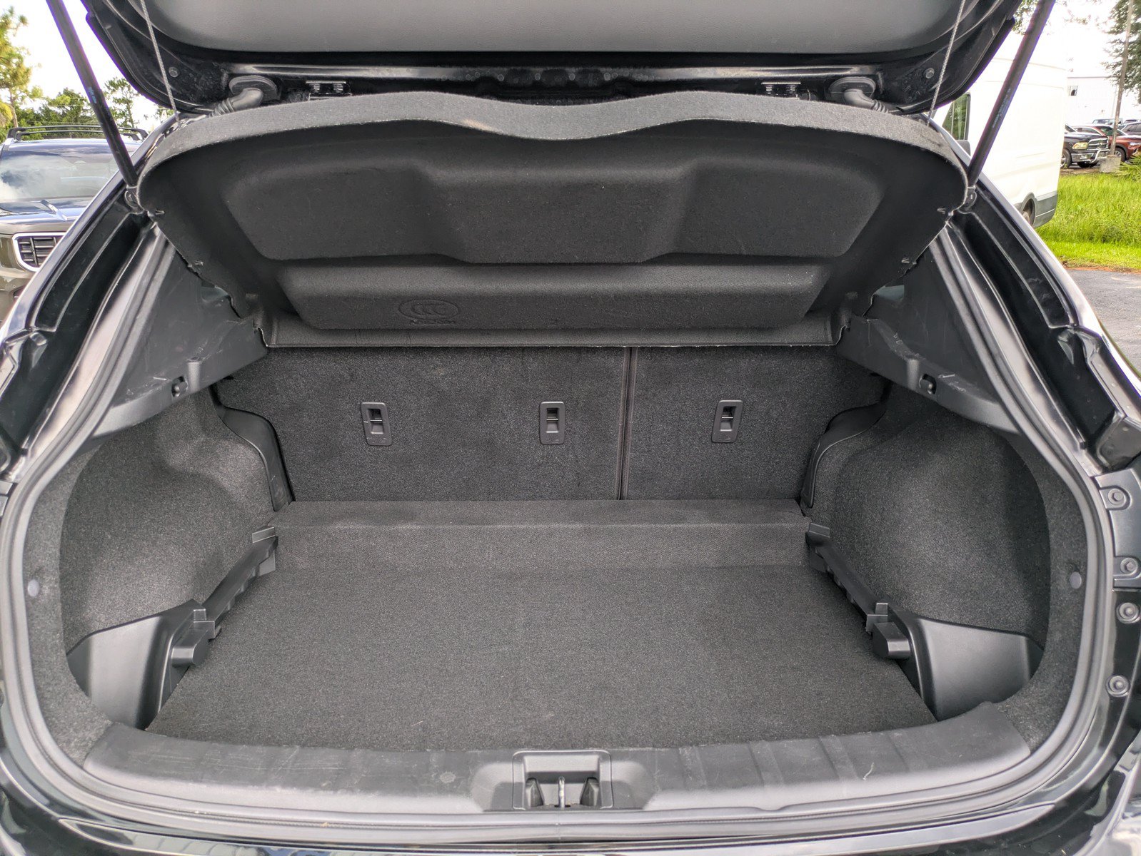Used 2022 Nissan Rogue Sport SL w/ Premium Package FWD image 9