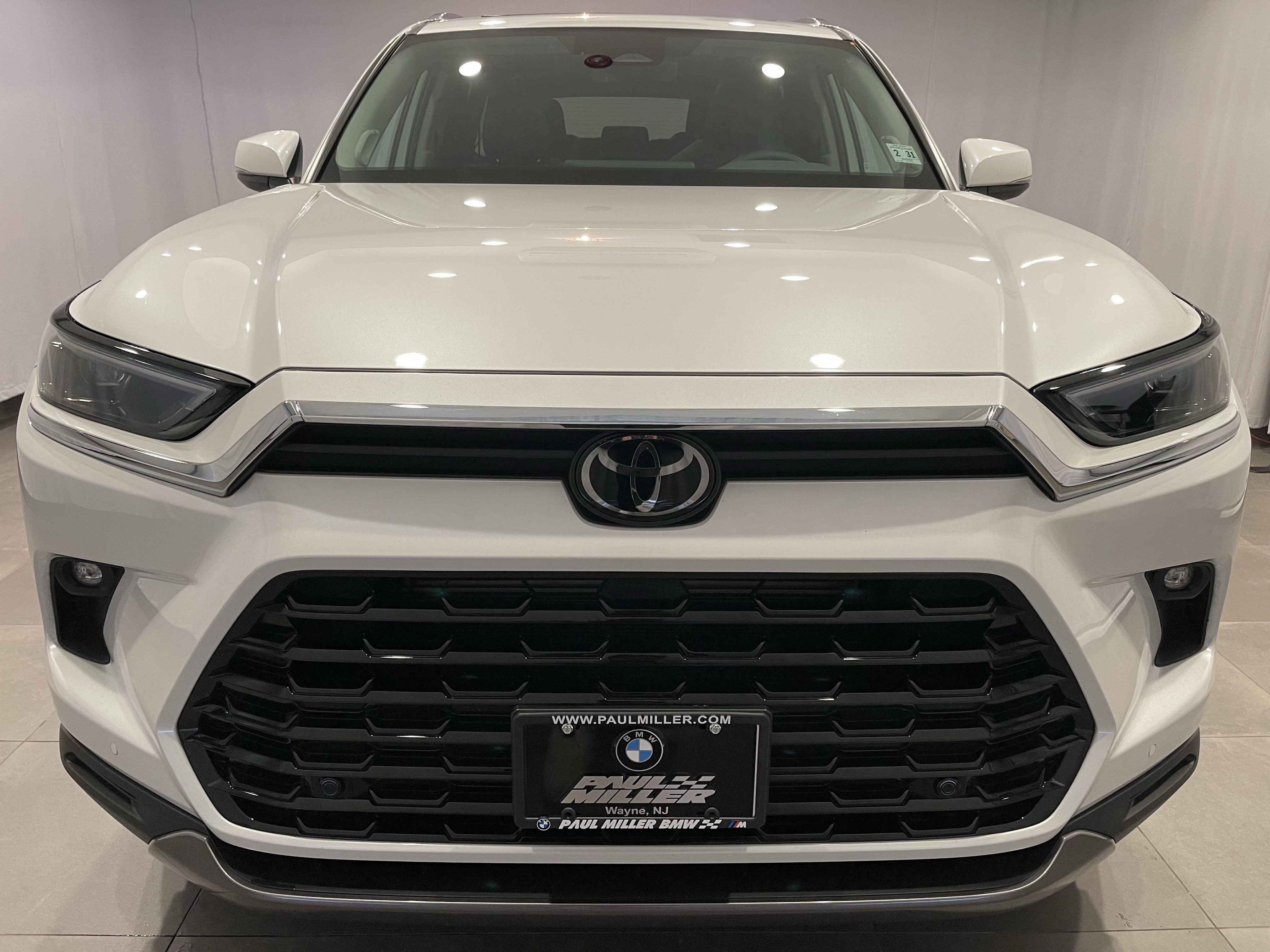 Used 2026 Toyota Grand Highlander AWD Hybrid image 2