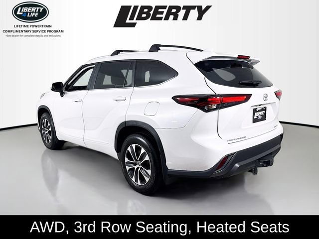 Used 2024 Toyota Highlander XLE image 5