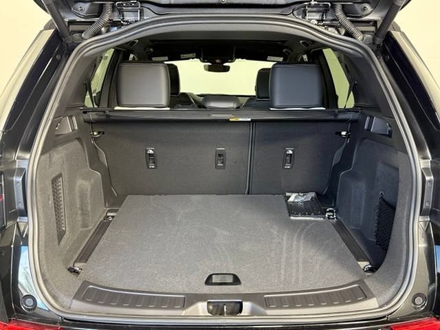 New 2026 Land Rover Discovery Sport Landmark AWD/4WD image 14