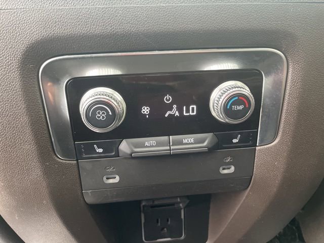 Used 2021 GMC Yukon SLT w/ SLT Premium Package RWD image 6