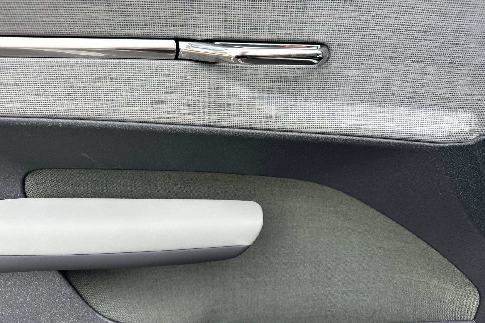 New 2026 Volvo EX30 Cross Country Ultra w/ Protection Package image 9