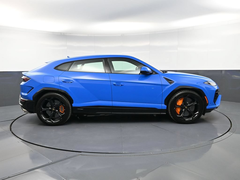 Used 2025 Lamborghini Urus SE AWD/4WD image 9