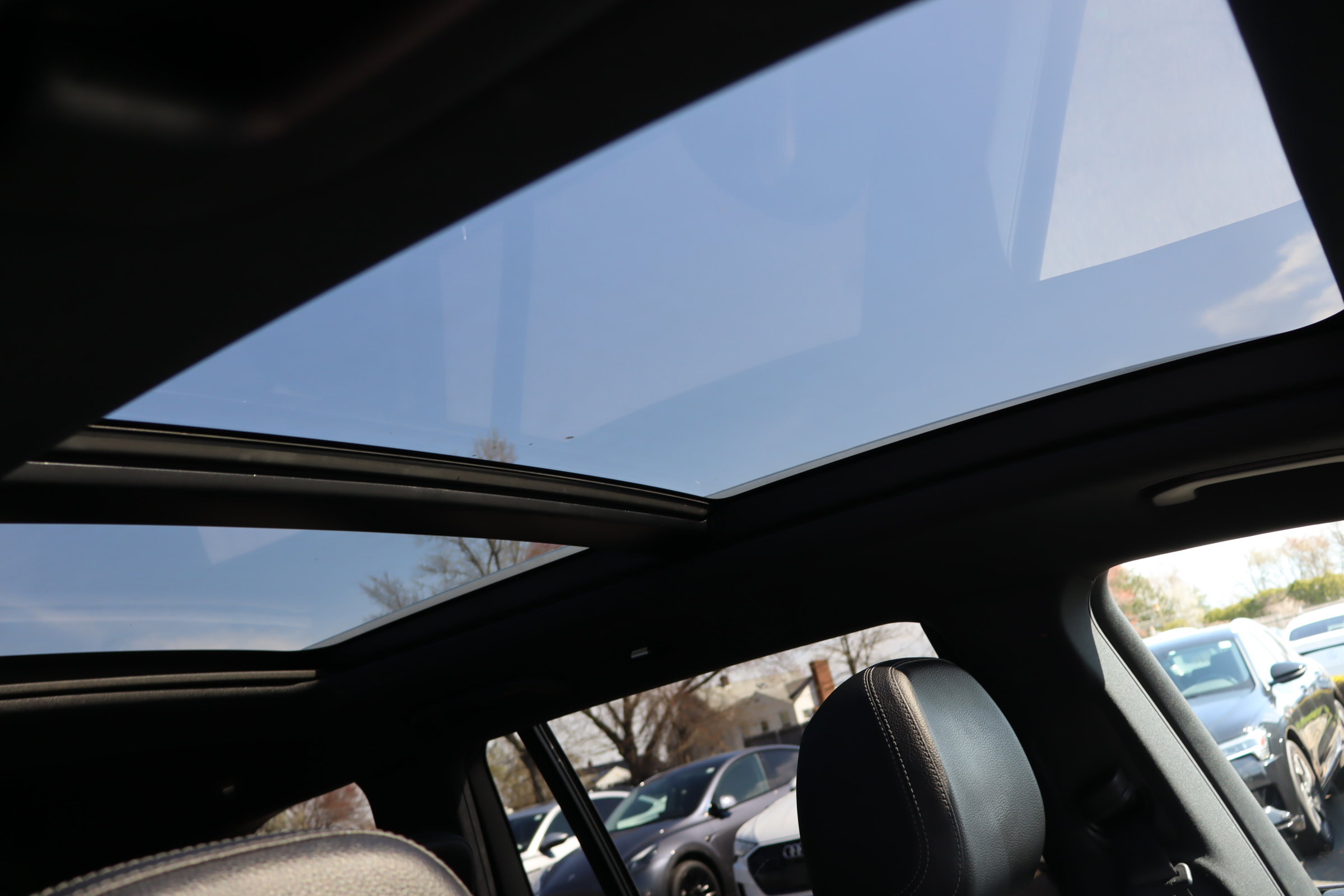 Used 2021 Mercedes-Benz GLS 450 4MATIC image 14