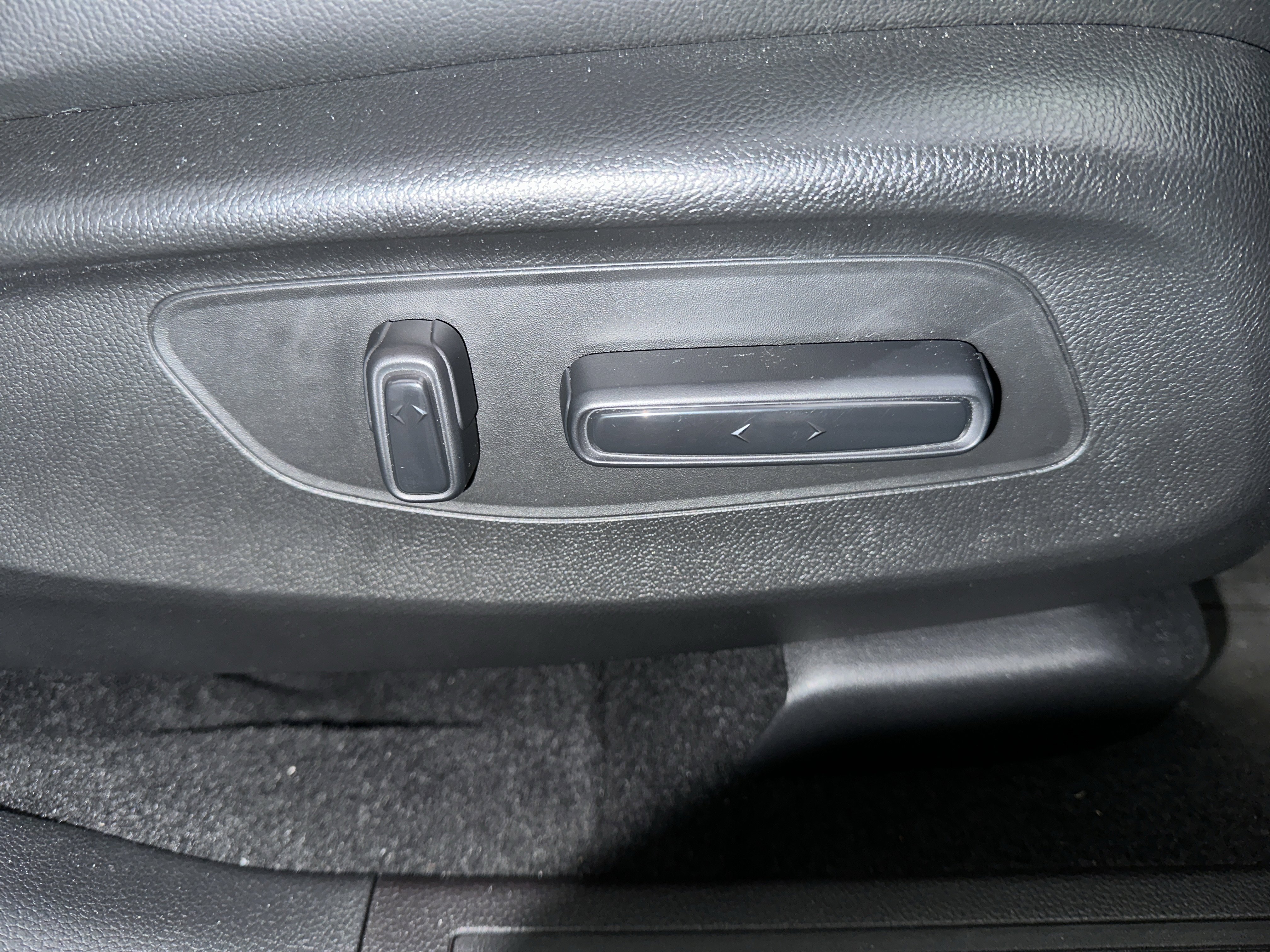 Used 2025 Honda CR-V EX-L image 26