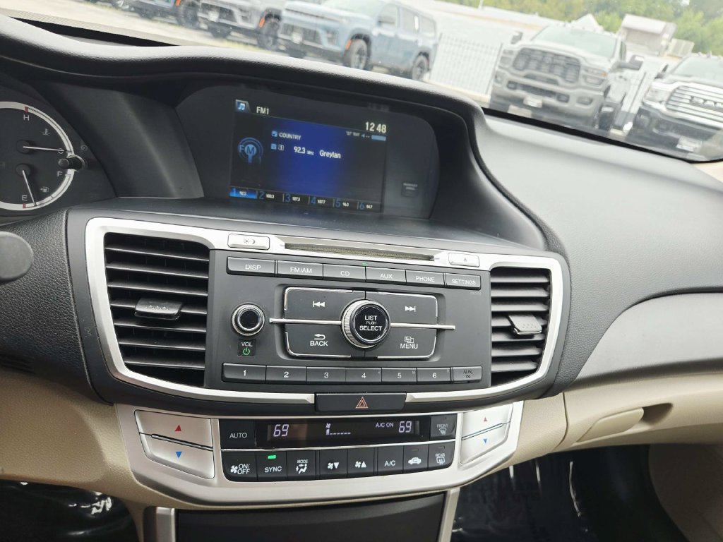 Used 2014 Honda Accord LX image 23