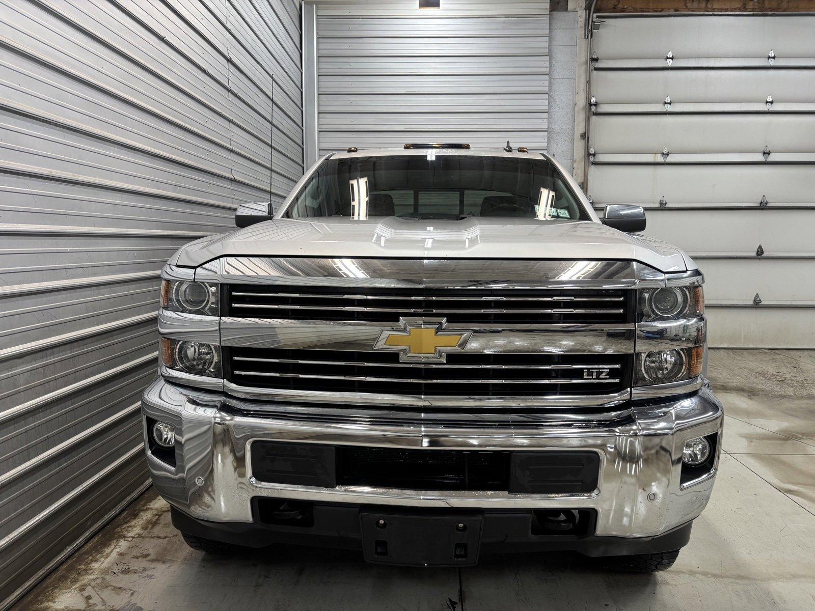 Used 2015 Chevrolet Silverado 2500 LTZ image 2