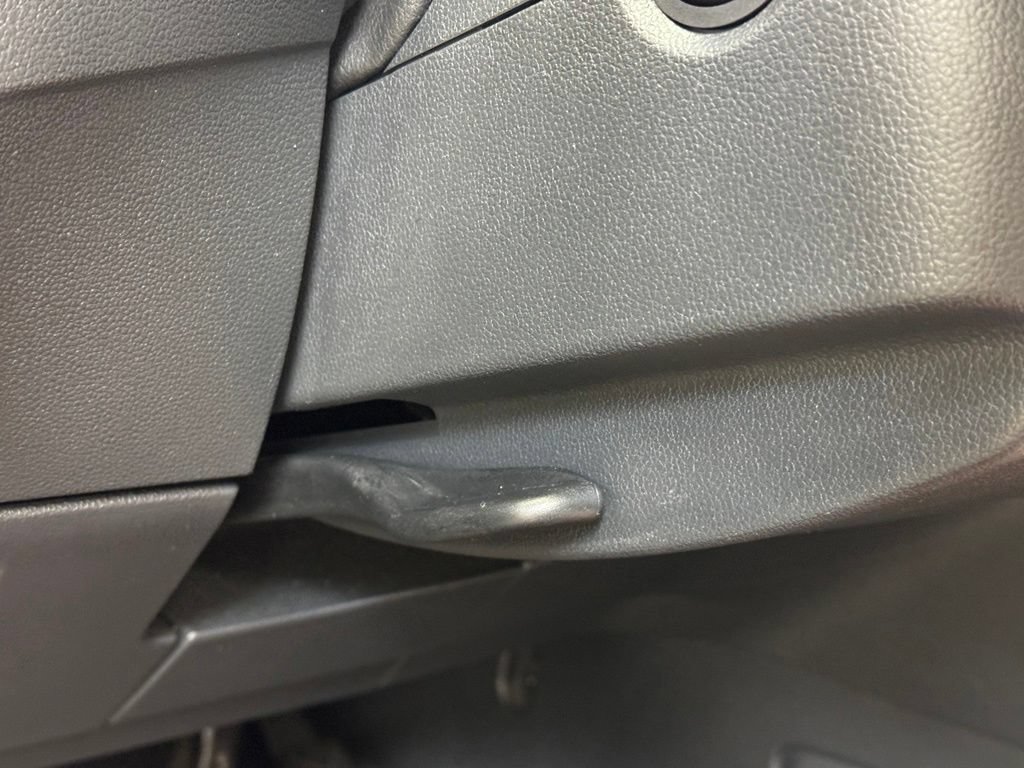 Used 2023 Volkswagen Atlas SE FWD image 39