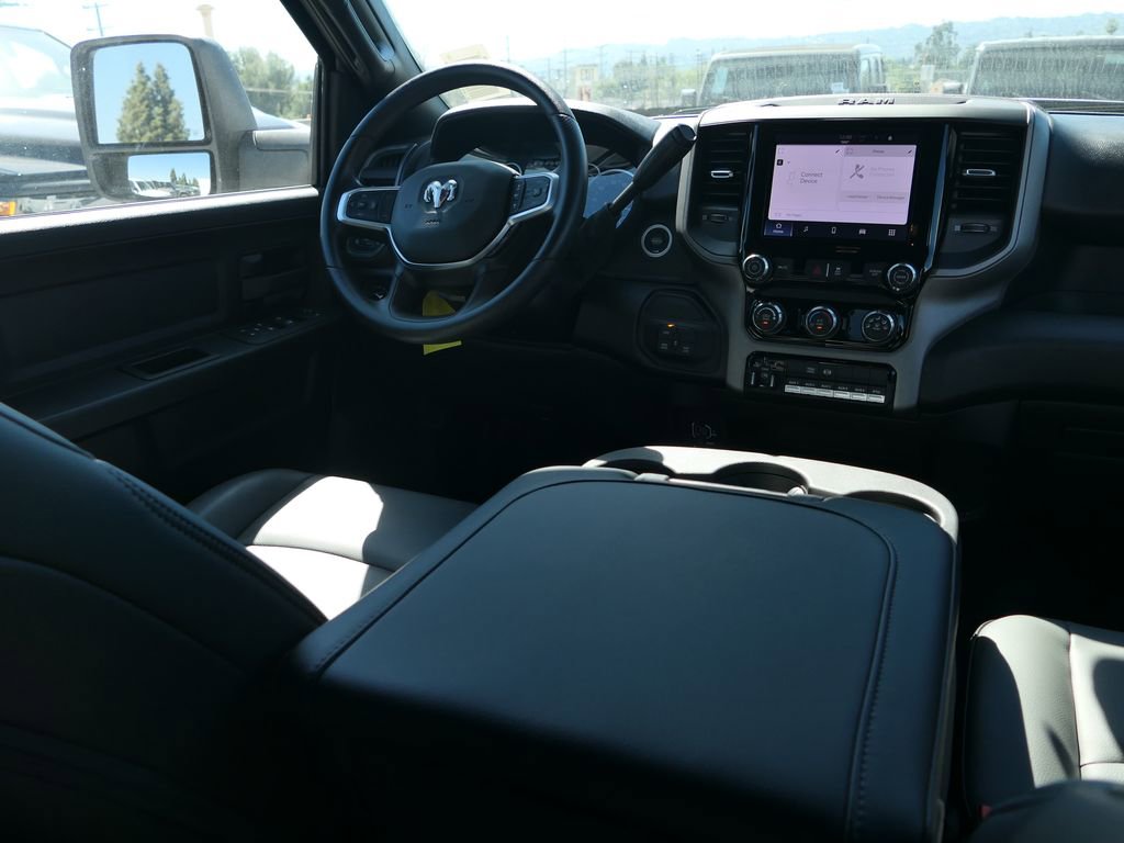 New 2026 RAM 3500 Tradesman w/ Chrome Appearance Group A image 23