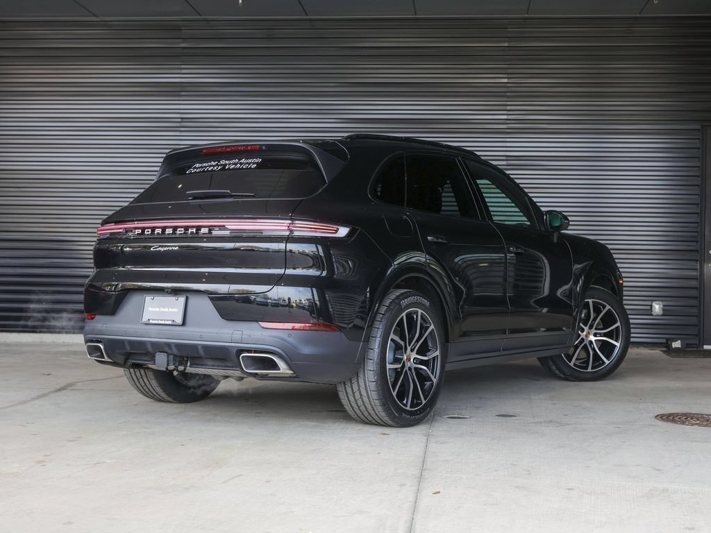 Certified 2026 Porsche Cayenne AWD/4WD image 7