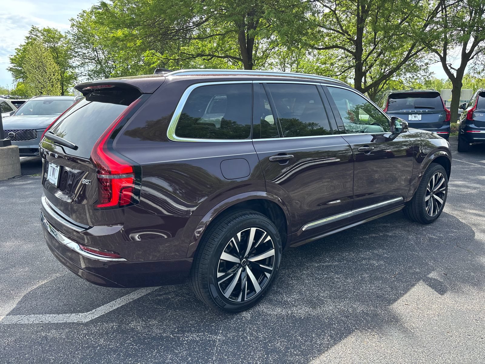 New 2026 Volvo XC90 B5 Core w/ Protection Package Premier AWD/4WD image 5