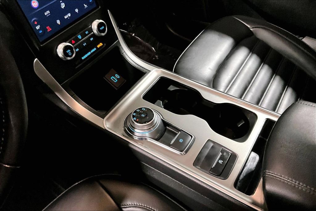 Certified 2024 Ford Edge SEL w/ Convenience Package image 16