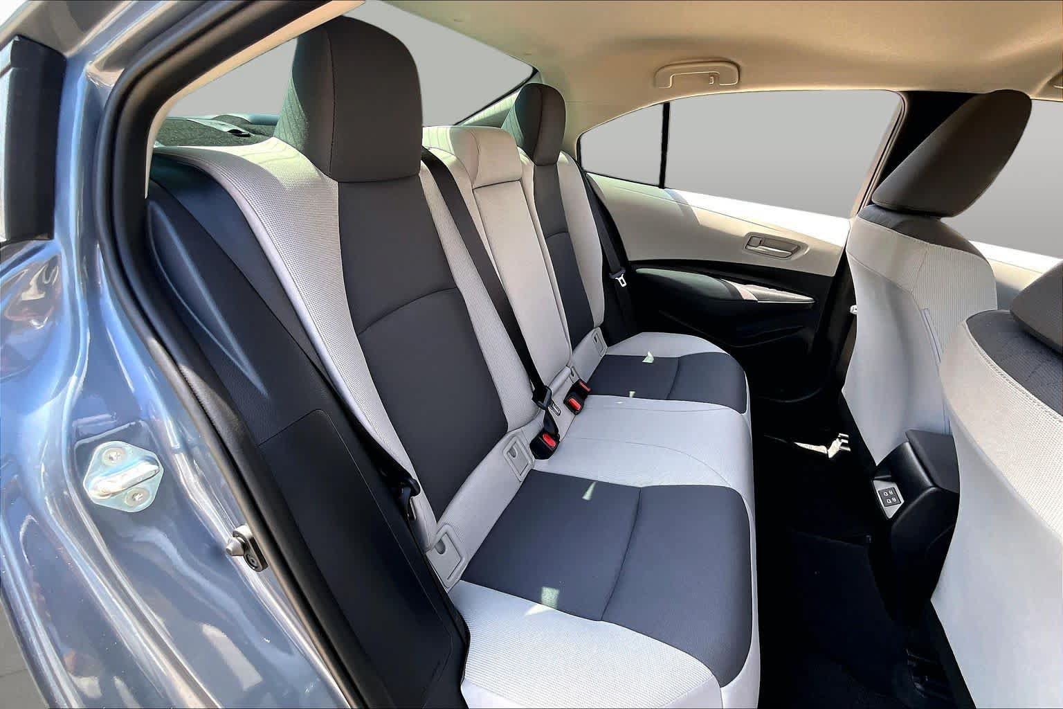 Used 2026 Toyota Corolla LE FWD image 19