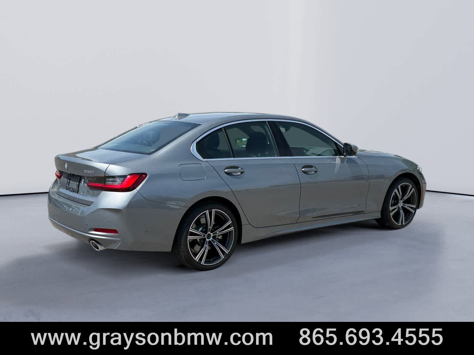 Used 2024 BMW 330i xDrive Sedan w/ Premium Package AWD/4WD image 3