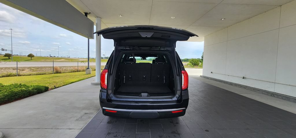 Used 2023 GMC Yukon SLT AWD/4WD image 21