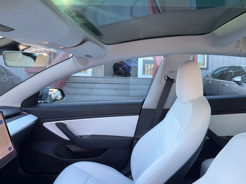 Used 2020 Tesla Model 3 Performance AWD/4WD image 19