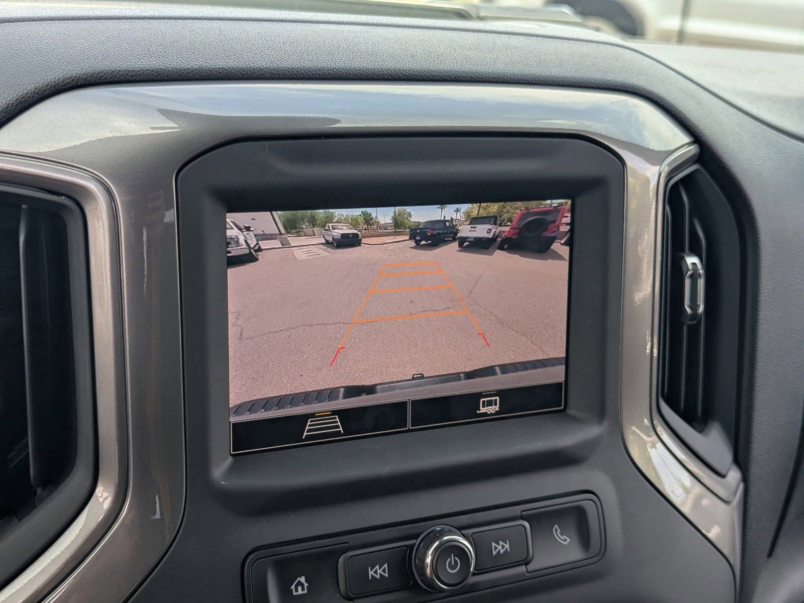 Used 2025 Chevrolet Silverado 2500 Custom w/ Custom Value Package image 28