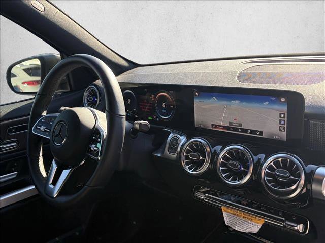 Certified 2023 Mercedes-Benz EQB 300 4MATIC image 27