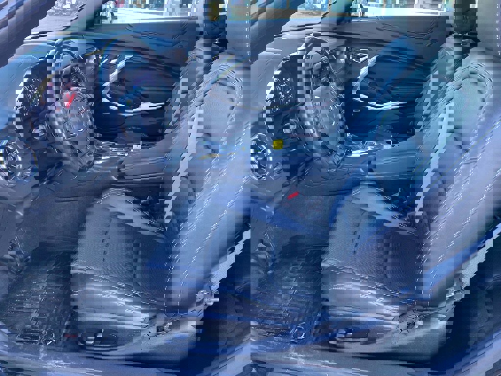 Used 2019 Chevrolet Camaro LT image 9