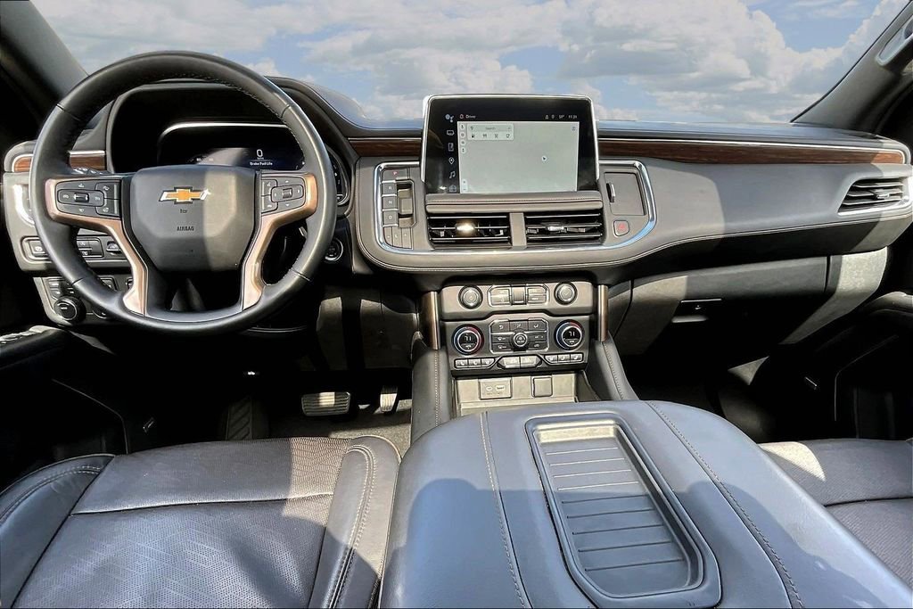 Used 2024 Chevrolet Tahoe High Country w/ Premium Package image 9