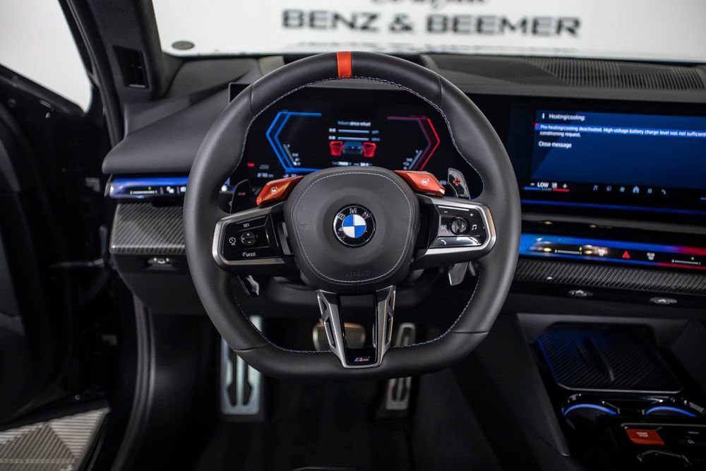Used 2026 BMW M5 w/ Executive Package image 29