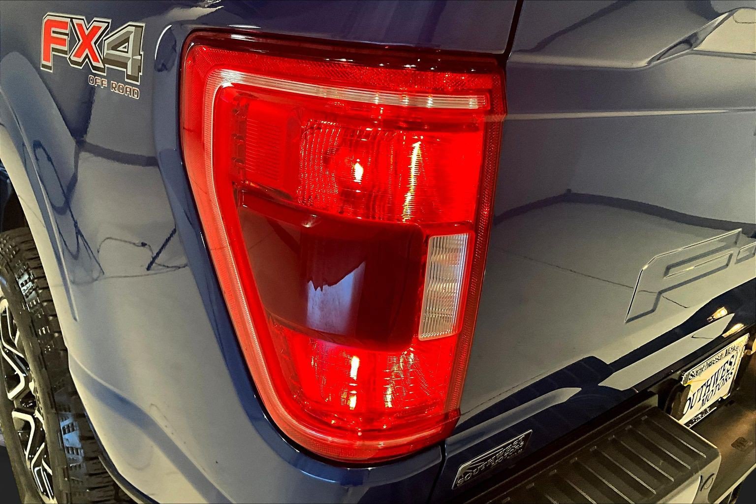 Used 2023 Ford F150 XLT AWD/4WD image 25
