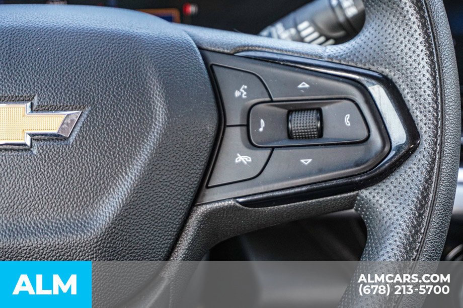 Used 2025 Chevrolet Trax LT FWD image 29