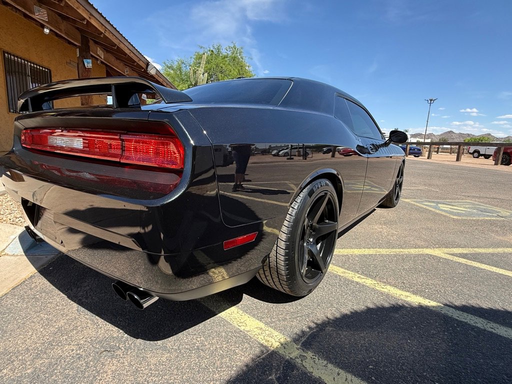 Used 2010 Dodge Challenger R/T RWD image 8
