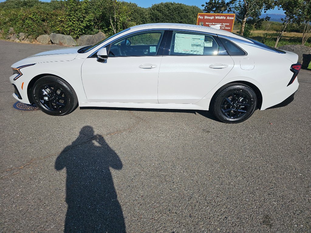 New 2026 Kia K5 LXS image 2