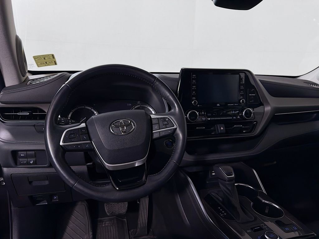 Used 2022 Toyota Highlander Limited image 26